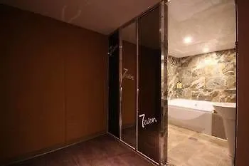 Seven Motel Busan Hotel