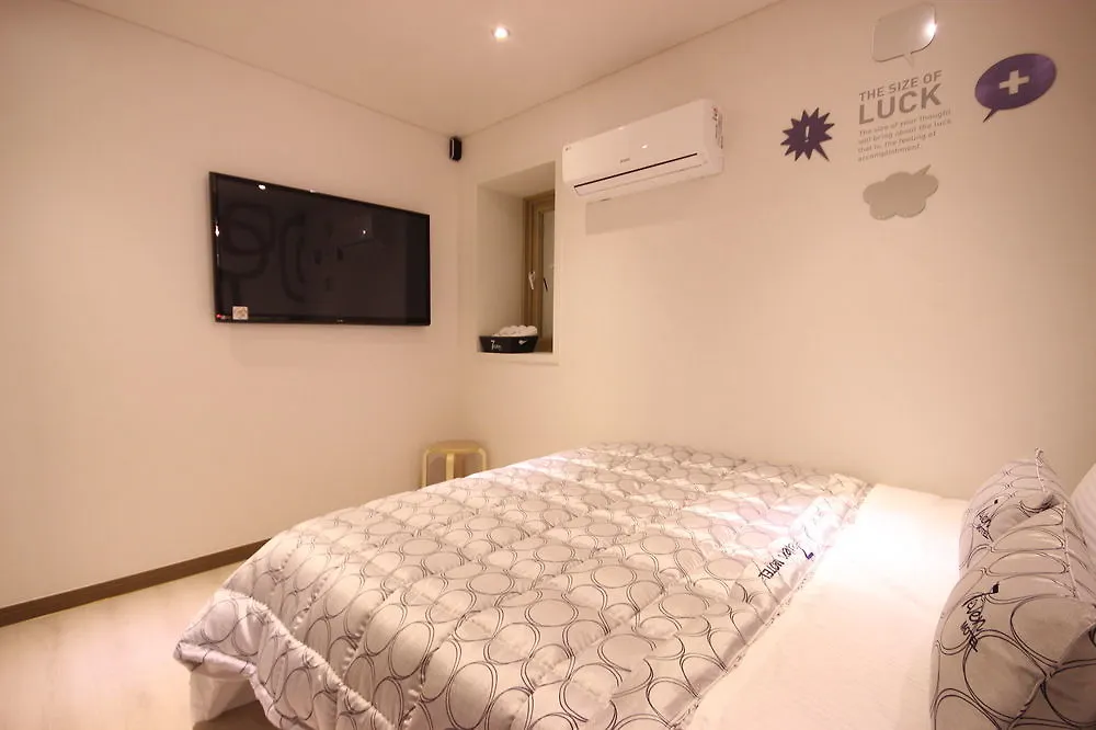 Hotel Seven Motel Busan